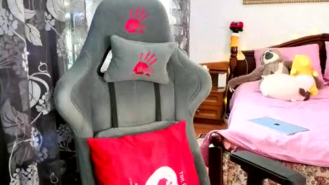 Snapshot of tinabrook chatting on 02-20-26, 06:19 Tina online show from 02-20-26, 06:19