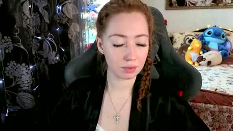 Snapshot of tinabrook chatting on 03-19-26, 04:49 Tina online show from 03-19-26, 04:49