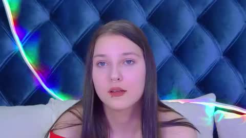 TinaBurton online show from 11-19-25, 04:40