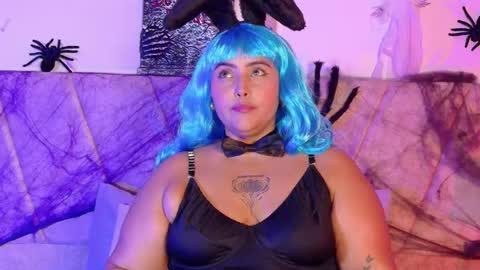 tinacurv online show from 10-30-25, 08:53