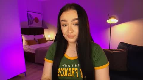 hi im curvy babyface girlie Tina online show from 02-13-26, 08:43