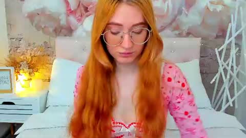 Snapshot of tinahar chatting on 06-14-26, 05:20 Tina online show from 06-14-26, 05:20