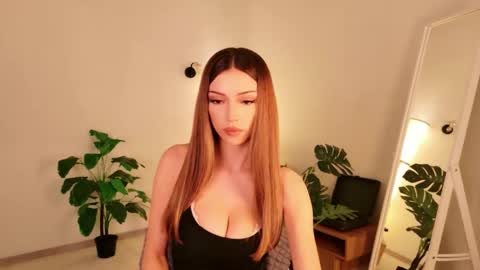 Snapshot of tinapie chatting on 04-18-26, 01:37 Tina online show from 04-18-26, 01:37