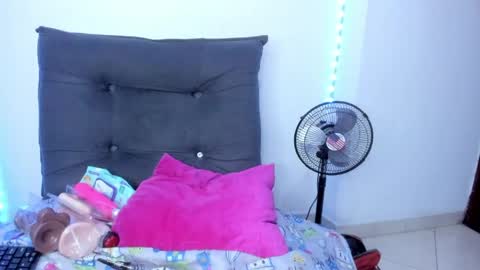 tinas_smith online show from 05-01-26, 02:21
