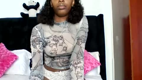 Snapshot of tinashe004 chatting on 06-30-26, 11:11 tinashe online show from 06-30-26, 11:11
