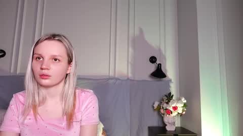 tinasiner online show from 02-09-25, 04:50