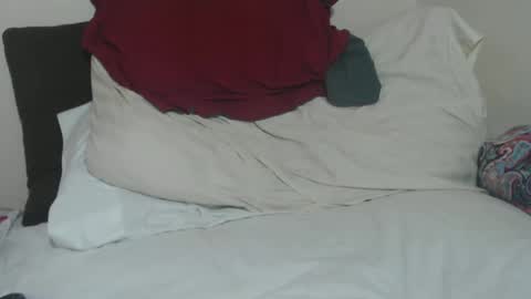 Snapshot of tinaxxxpetitexoxo chatting on 10-04-25, 02:15 Tina online show from 10-04-25, 02:15