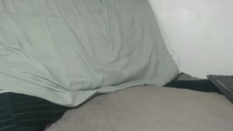 Snapshot of tinaxxxpetitexoxo chatting on 04-14-26, 02:50 Tina online show from 04-14-26, 02:50