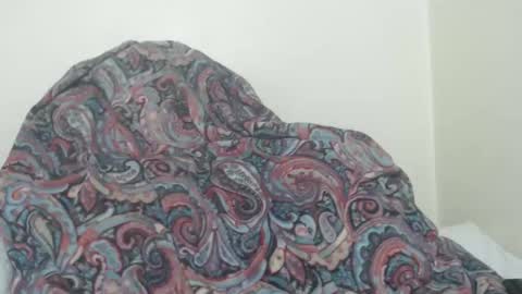 Snapshot of tinaxxxpetitexoxo chatting on 05-09-26, 12:32 Tina online show from 05-09-26, 12:32