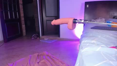 Snapshot of tinixmorgan chatting on 10-11-25, 05:28 tinixmorgan online show from 10-11-25, 05:28