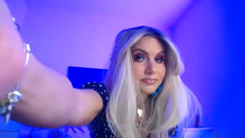 Snapshot of tinkerbell822 chatting on 02-16-25, 08:54 tinkerbell822 online show from 02-16-25, 08:54