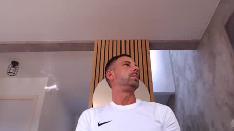 tinoclandestino online show from 02-15-25, 02:55