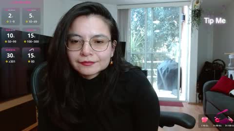 Tiny Caroline online show from 11-19-25, 10:54