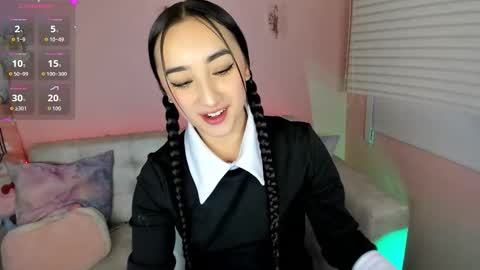 tiny_cora online show from 12-20-25, 04:36