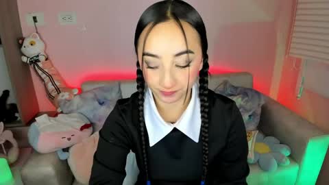 tiny_cora online show from 05-09-26, 04:34