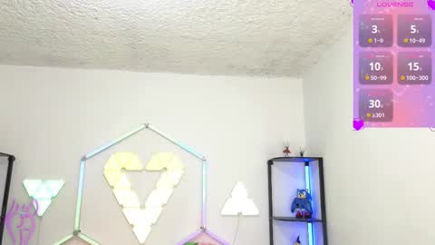 tiny_vixen_ online show from 01-09-25, 08:55