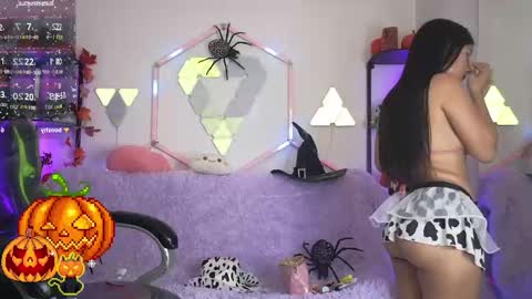 tiny_vixen_ online show from 10-20-25, 02:39
