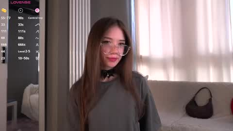 Annie online show from 06-08-26, 03:12