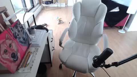 stage Kylie Sinner  brand CLITBAIT online show from 02-07-25, 06:13