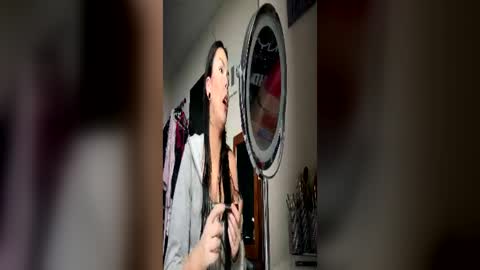 stage Kylie Sinner  brand CLITBAIT online show from 06-25-26, 06:01