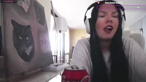 stage Kylie Sinner  brand CLITBAIT online show from 07-31-26, 10:14