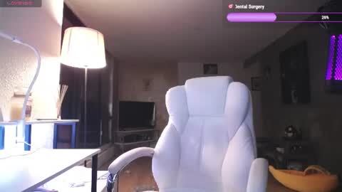 stage Kylie Sinner  brand CLITBAIT online show from 08-05-26, 05:32