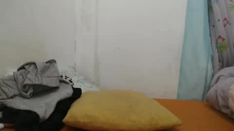 tinyslut66 online show from 01-25-25, 10:51