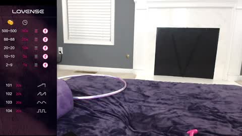 Snapshot of tinyvixxen chatting on 01-11-25, 12:55 V - Read the bio please thanks. online show from 01-11-25, 12:55