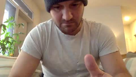 Snapshot of tiptop1088 chatting on 12-05-24, 03:17 tiptop1088 online show from 12-05-24, 03:17