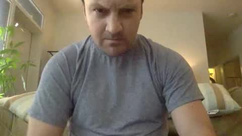 Snapshot of tiptop1088 chatting on 03-06-25, 03:13 tiptop1088 online show from 03-06-25, 03:13