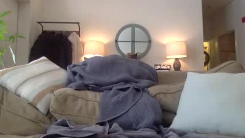 Snapshot of tiptop1088 chatting on 03-06-25, 06:16 tiptop1088 online show from 03-06-25, 06:16