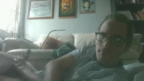 titlovercums online show from 12-04-25, 05:21