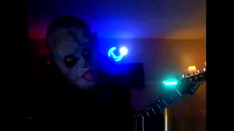 Snapshot of tkthedj chatting on 11-03-25, 09:59 TK online show from 11-03-25, 09:59