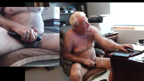 Snapshot of tlc_dude chatting on 10-31-25, 09:27 TLC dude online show from 10-31-25, 09:27