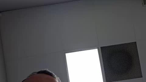 Vols online show from 03-10-25, 05:18