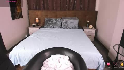 2 GMT Mo Tu We Th Fr 10am-4am online show from 10-12-25, 10:09