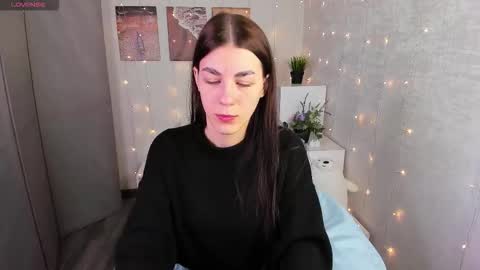 2 GMT Mo Tu We Th Fr 10am-4am online show from 10-20-25, 09:59