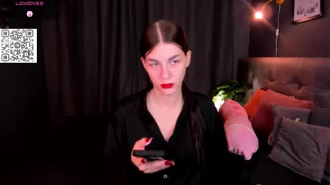 2 GMT Mo Tu We Th Fr 10am-4am online show from 10-31-25, 10:44