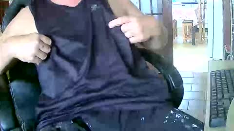 Snapshot of tobikoyuzu chatting on 04-11-26, 11:03 Tobiko online show from 04-11-26, 11:03