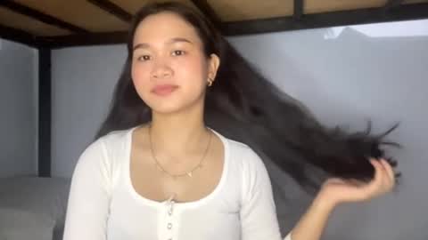 Louise online show from 04-27-26, 10:13