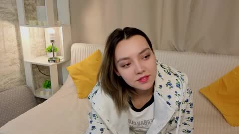 Lin online show from 04-04-26, 05:27