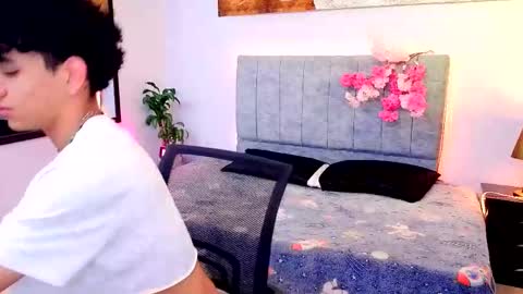 Snapshot of todoroki_g chatting on 10-07-25, 11:40 todoroki_g online show from 10-07-25, 11:40