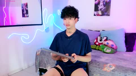 Snapshot of todoroki_g chatting on 10-19-25, 02:45 todoroki_g online show from 10-19-25, 02:45