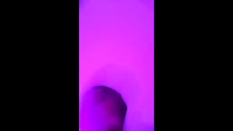 Snapshot of tokiio_petit chatting on 11-28-25, 04:26 Tokio petit online show from 11-28-25, 04:26