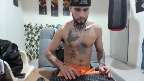 Snapshot of tokio_master chatting on 10-25-25, 04:09 Tokyo Master online show from 10-25-25, 04:09