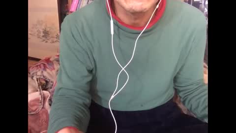 small man online show from 02-17-25, 04:42