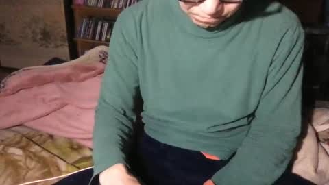 small man online show from 11-23-25, 07:35