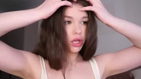 Snapshot of tokyo_blomm chatting on 06-12-26, 03:33 Alice Alice - online show from 06-12-26, 03:33