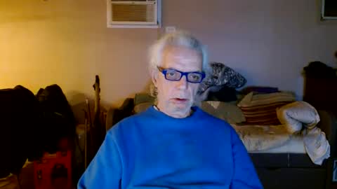 tom112292014 online show from 02-04-25, 03:22