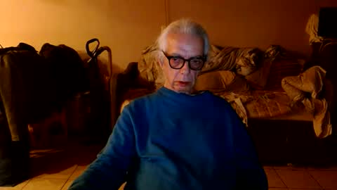 Snapshot of tom112292014 chatting on 03-23-26, 03:21 tom112292014 online show from 03-23-26, 03:21